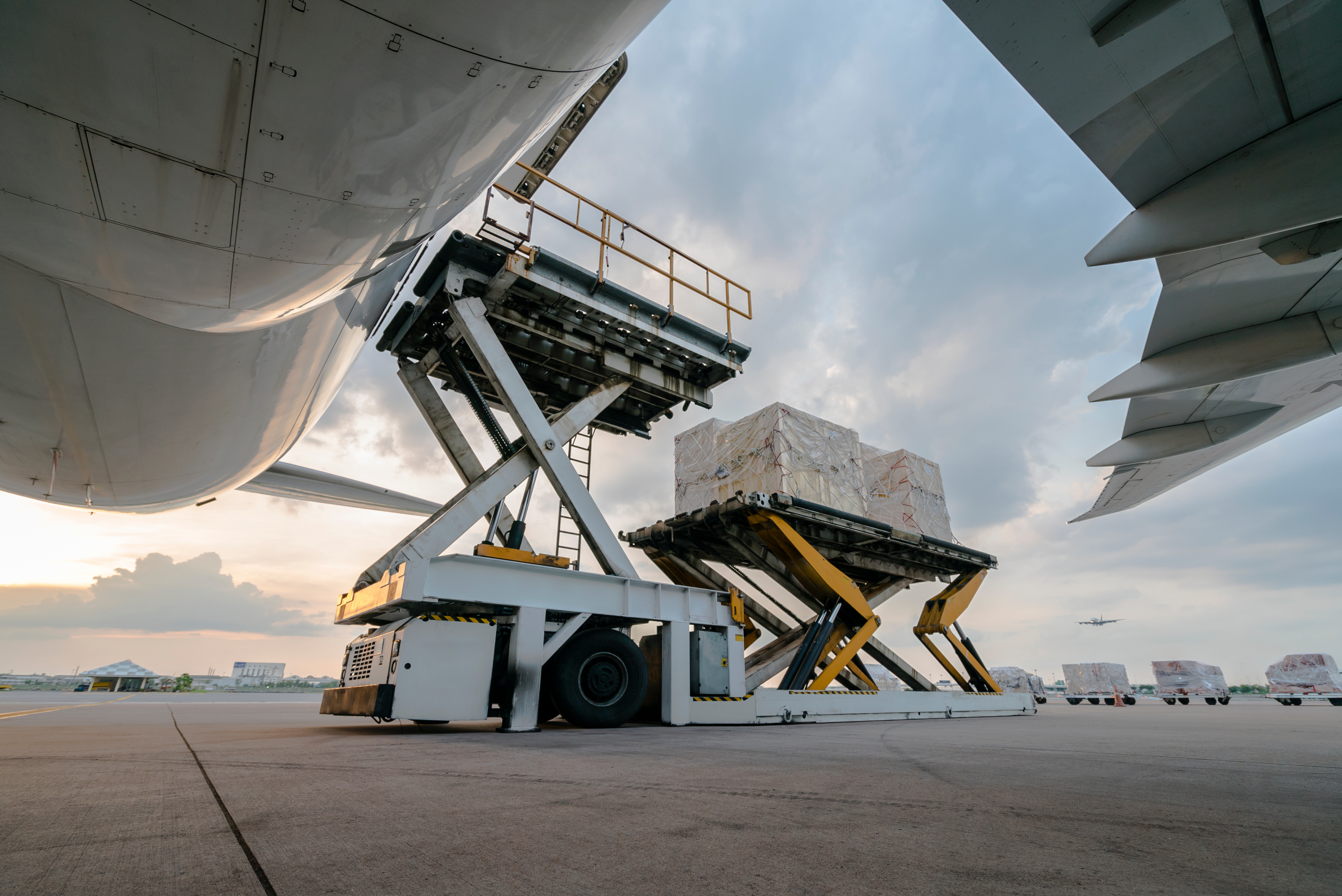 IATA Lowers Air Freight Forecast: Only 0.2 Percent Growth Expected